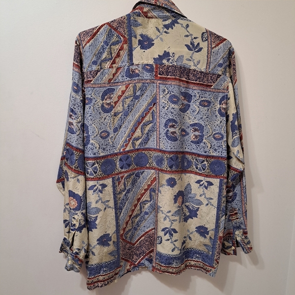 Vintage 100% Silk Rare Find - Picture 6 of 11